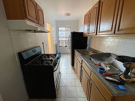 5th image of 8020 Broadway APT 6D