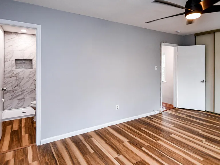 156 Barnsfield Ct — Photo 37