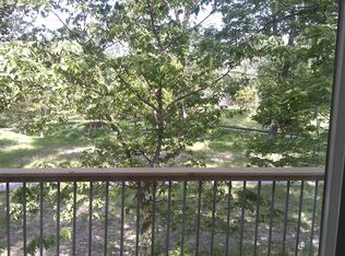 22910 W Center Rd, Elkhorn, NE 68022