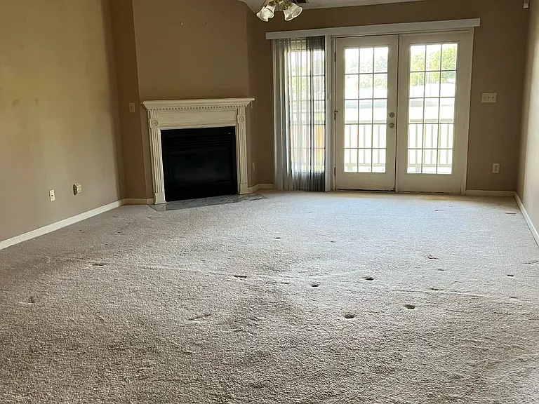 3430 Lainey Ln #D — Photo 3