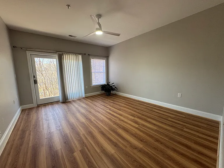810 W Princess Anne Rd #303 — Photo 11