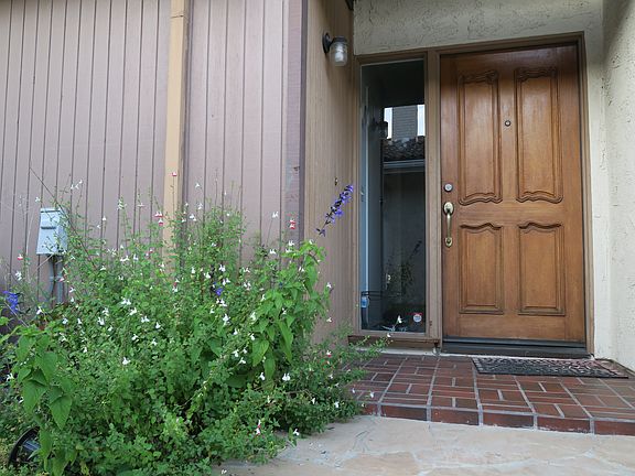 2nd image of 10238 Alexandria St