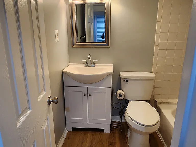 905 Kearny St NE — Photo 56