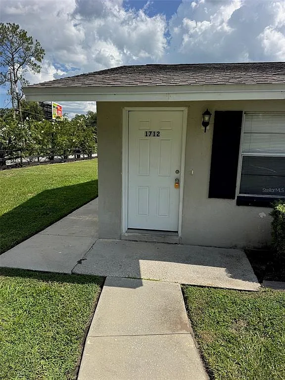 2 bed, 1.0 bath, 1028 sqft, $1,199 — Photo 2