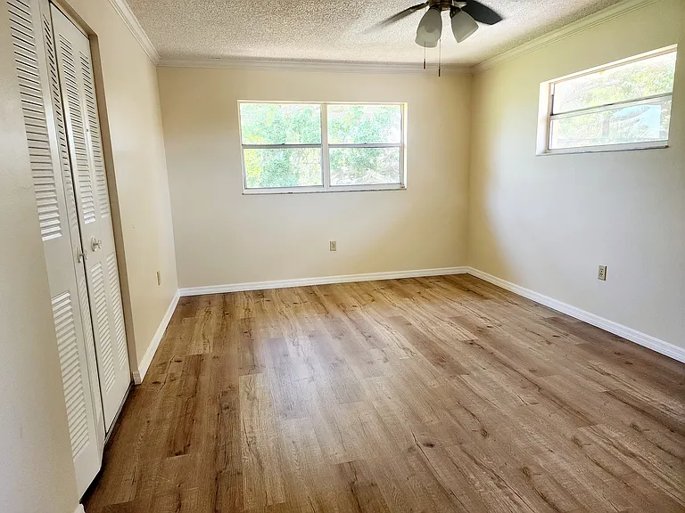 3135 Shady Dell Ln — Photo 44