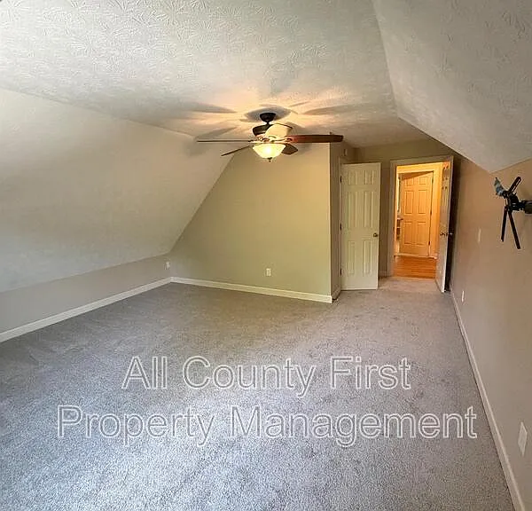 2438 Kings Arms Dr NE — Photo 21