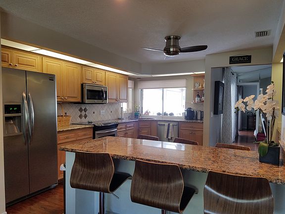 Kitchen - granite and more 