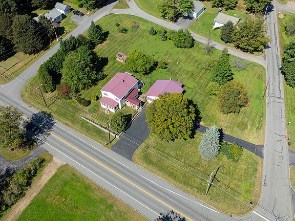 3rd image of 557 Main Street