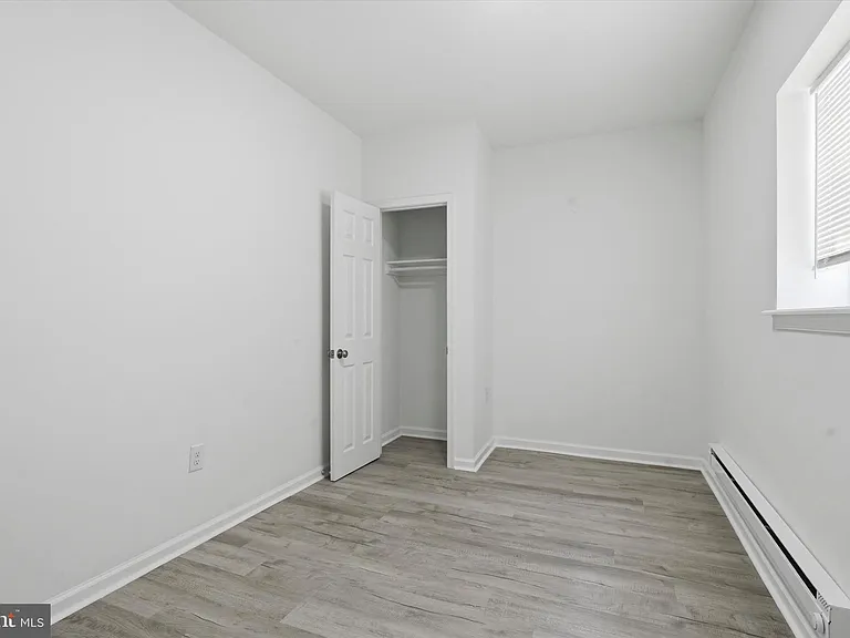 2209 W Toronto St — Photo 14