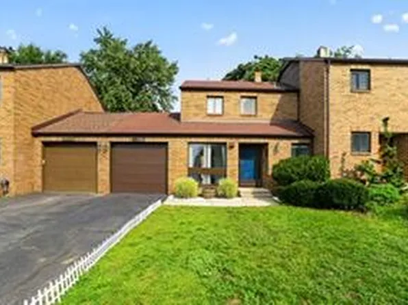 261 Heritage Commons St SE, Grand Rapids, MI 49503