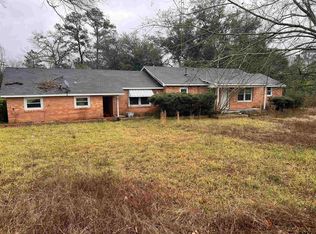 9061 County Road 152 N, Overton, TX 75684