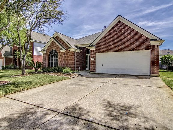 2nd image of 20719 Medallion Pointe Dr