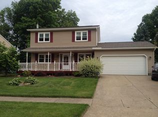411 Melony Ln, Tallmadge, OH