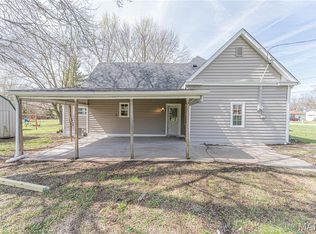 202 W Canada St, Sturgeon, MO 65284