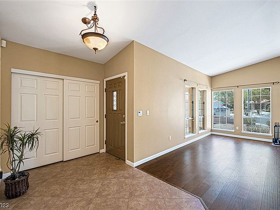 3rd image of 3804 Bessemer Ct
