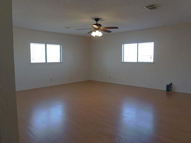 7515 Foss Mdws — Photo 19