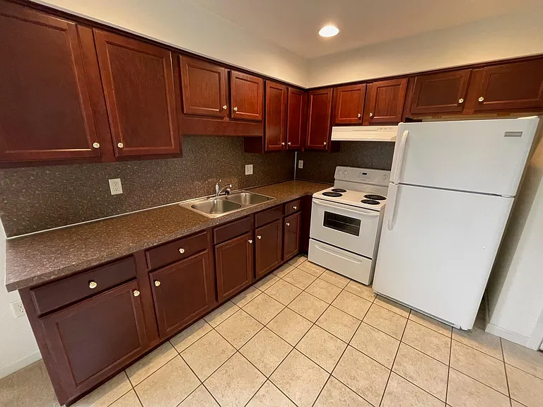 18 Filia Ln #6 — Photo 2