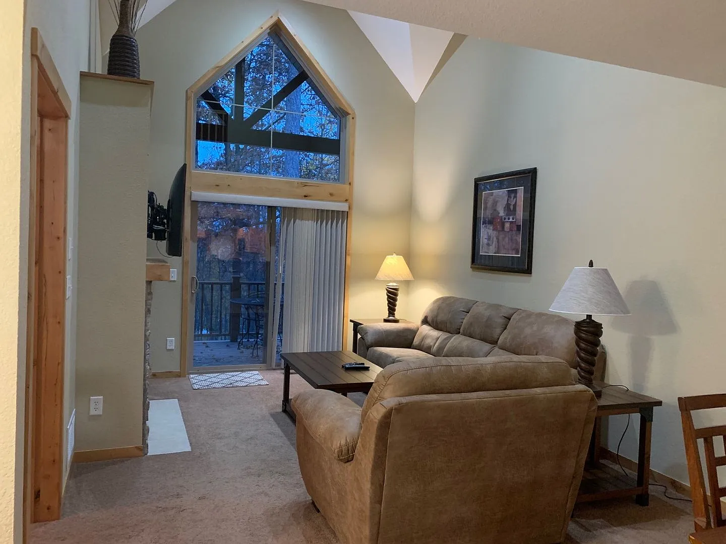 Short Term Winter Rental - 3 Bed / 5 Bath Condo in Lakeshore — Photo 1