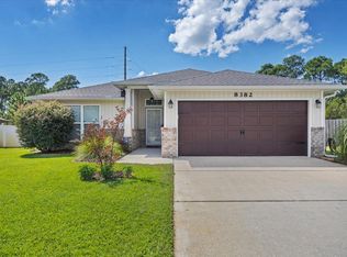 8382 Island Dr, Navarre, FL 32566