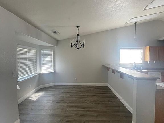 4th image of 965 Shadow Mountain Dr