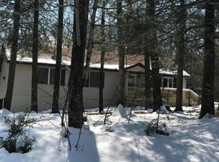 2228 Church View Dr, Stroudsburg, PA 18360