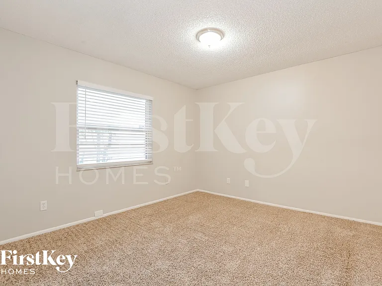 7039 Pecan Ct — Photo 12