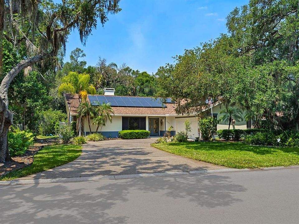1st image of 327 WHISPERING OAKS COURT
