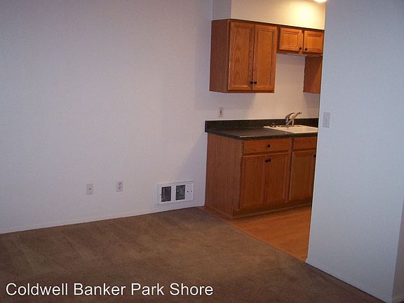 3rd image of 309 11th Street Pl #B