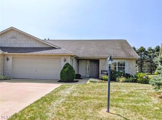 1106 Cypress Ln NW, Strasburg, OH 44680