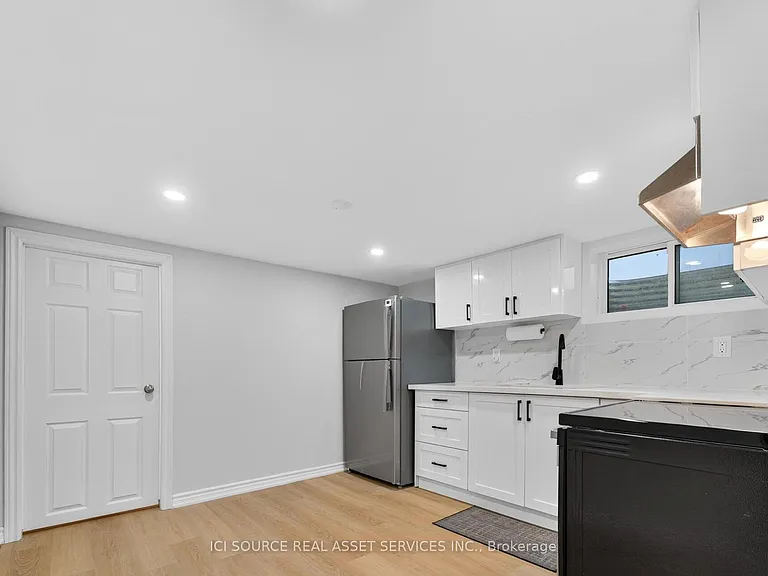 10 Draper Dr — Photo 24