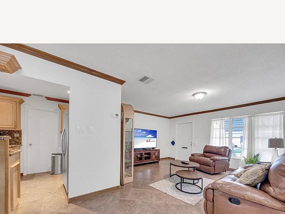 5th image of 8106 NW 59th Court