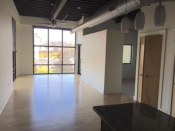 2nd image of 350 E Short St Unit 323