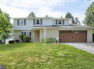 55 Old Pioneer Rd, Camp Hill, PA 17011