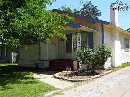 2nd image of 2307 Roberts Ave