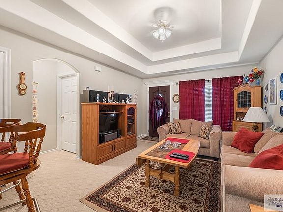 2nd image of 1306 Oak St #16