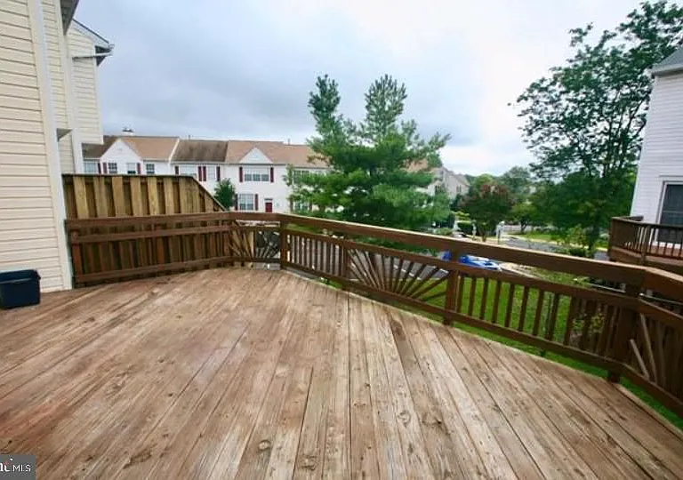 6854 Signature Cir — Photo 3