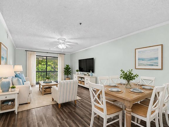 3rd image of 4015 Fairway Dr. #303