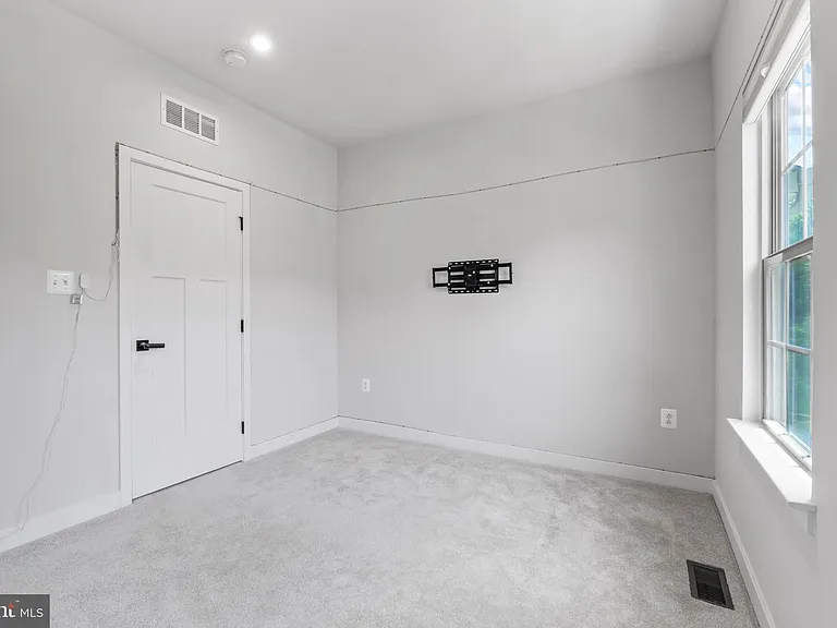 9826 Posterity Ln — Photo 29