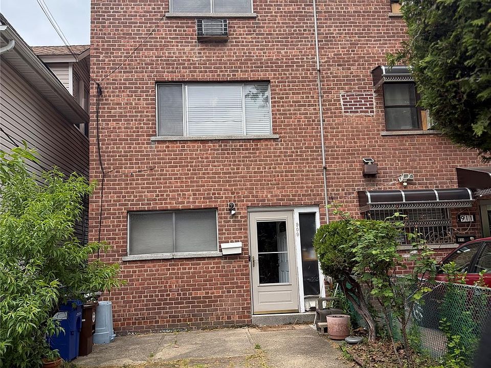 2nd image of 909 Burke Avenue