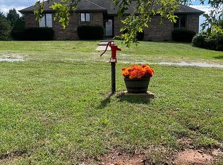 6826 W Farm Road 94, Springfield, MO 65803