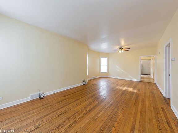 2nd image of 1054 N Mason Ave APT 1B