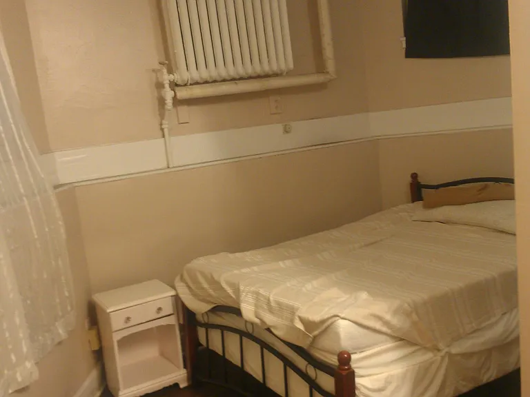 33 Bay State Rd #R — Photo 7