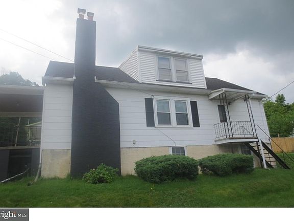 4th image of 114 S 11th Ave