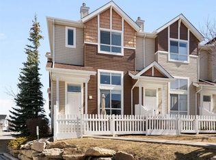 18 W Tuscany Ct NW, Calgary, AB T3L2Y8