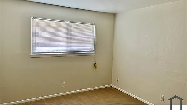 2 bed, 825 sqft, $2,200 — Photo 4