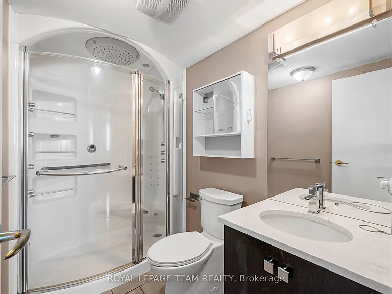 1500 Riverside Dr #2408 — Photo 22