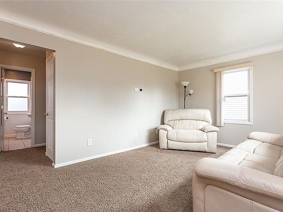 3rd image of 6402 Morningside Dr