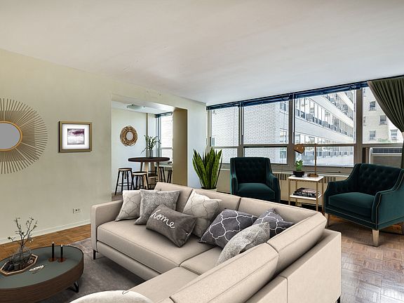 3rd image of 3950 N Lake Shore Dr #00