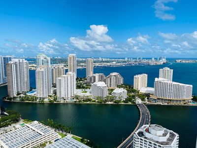950 Brickell Bay Dr APT 4504, Miami, FL, 33131