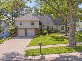 8218 Noland Rd, Lenexa, KS 66215